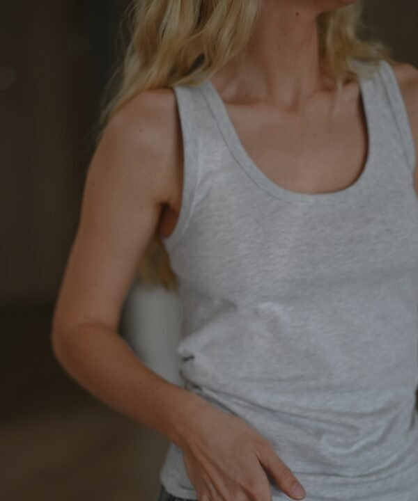 2vnt basic marškinėliai be rankovių