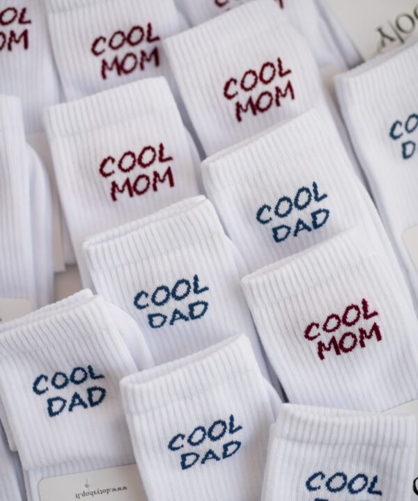 Turime vietoje Cool Moms/Cool Dads kojinės